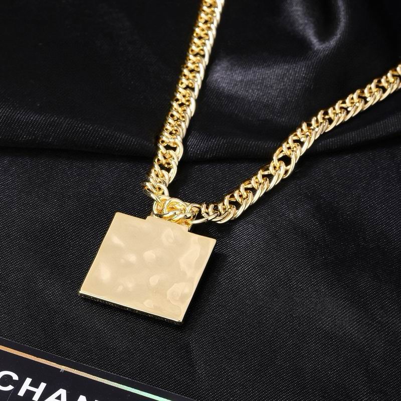 Chanel Necklace 09yxs77